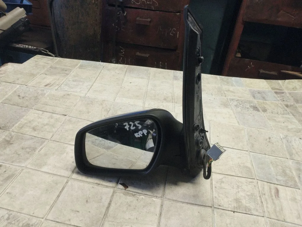 Front door electric wing mirror 015847