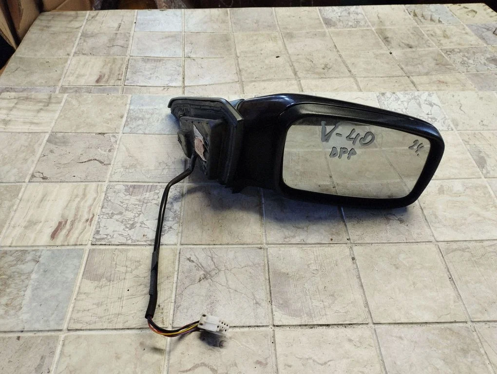 Front door electric wing mirror – Volvo S40, V40 (1995-2004)