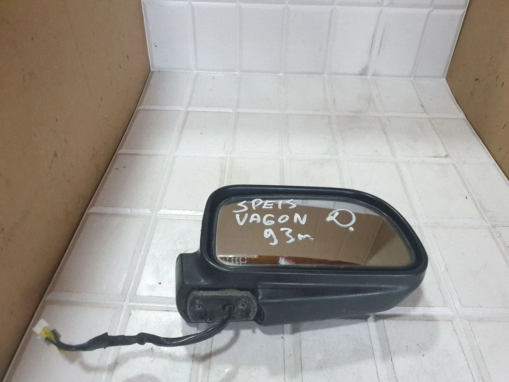 Front door electric wing mirror – Mitsubishi Space Wagon (1992-1998)