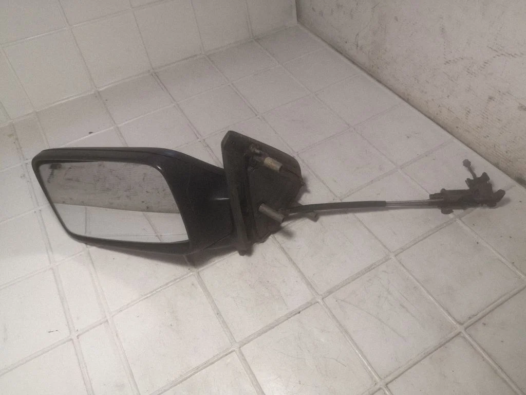 Front door electric wing mirror E10217384