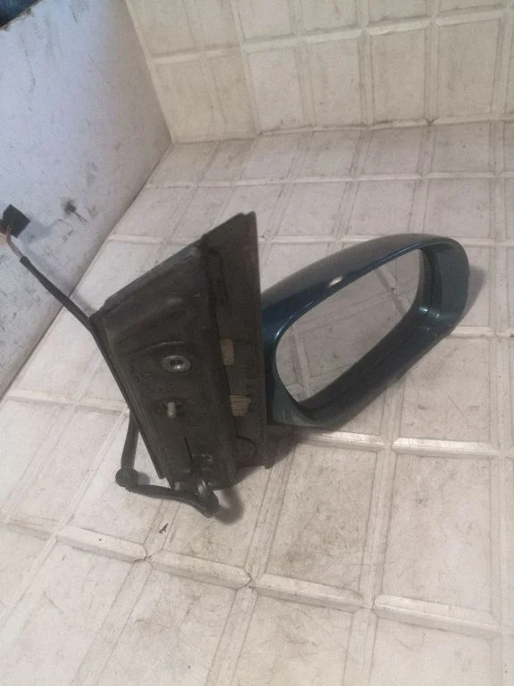 Lusterko elektryczne E1010744