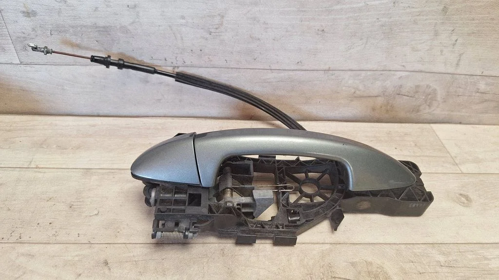 Rear door exterior handle 3C0837885G