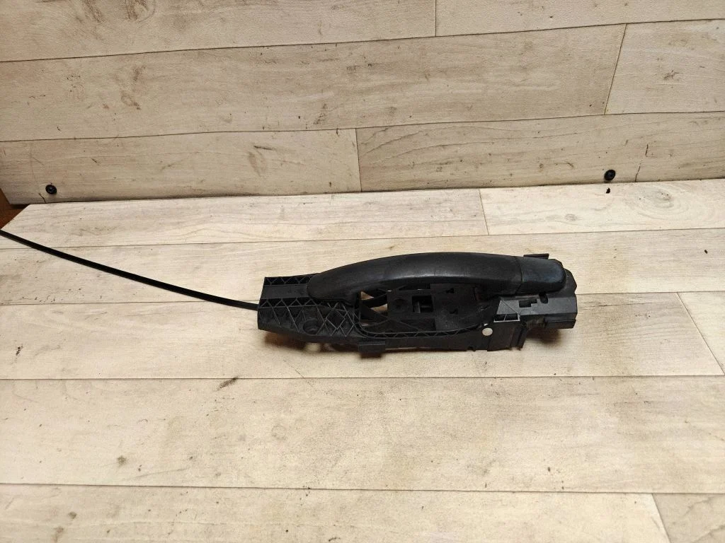 Rear door exterior handle 1K8839885