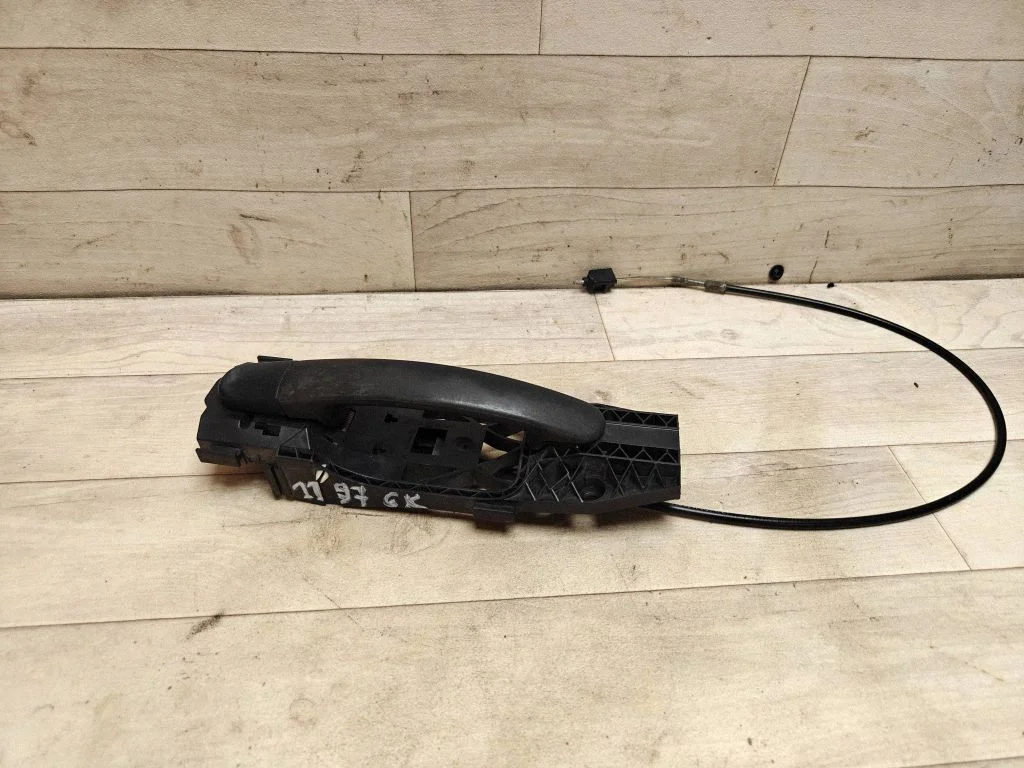 Rear door exterior handle 1K8839885