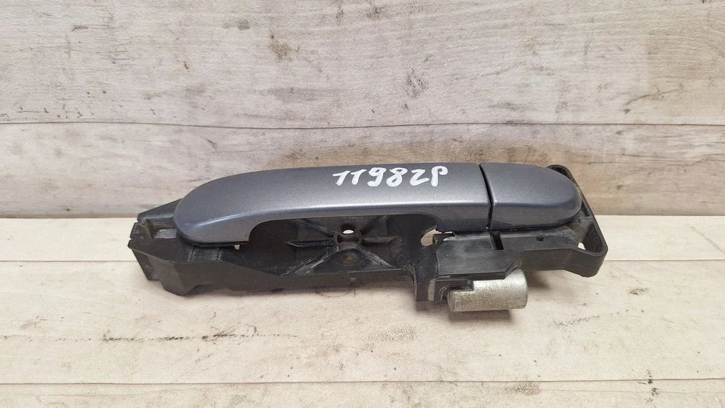 Tagaukse välimine käepide 242275