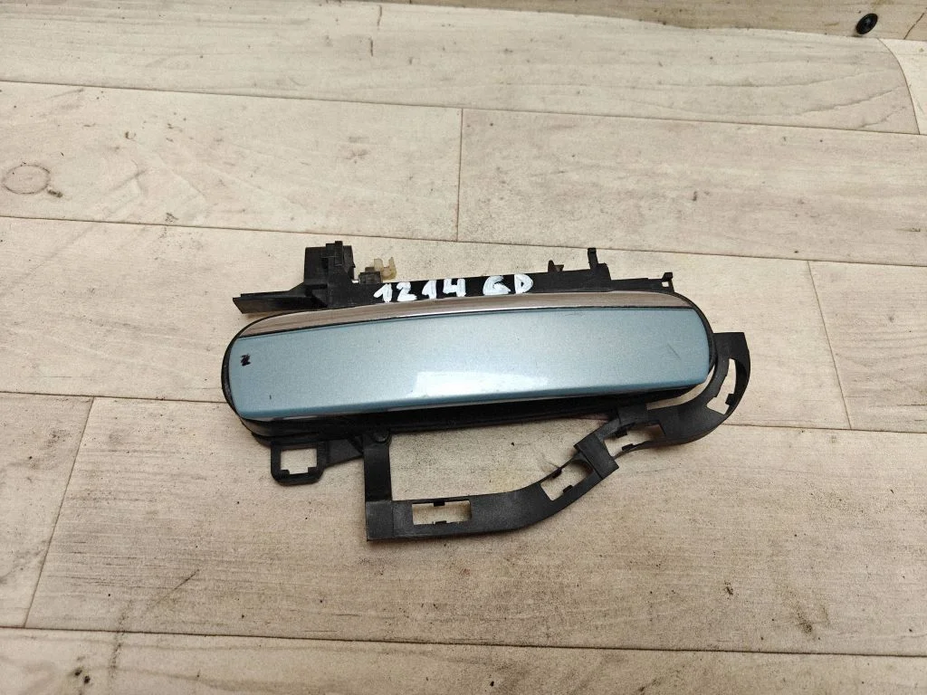 Rear door exterior handle 4F0837886