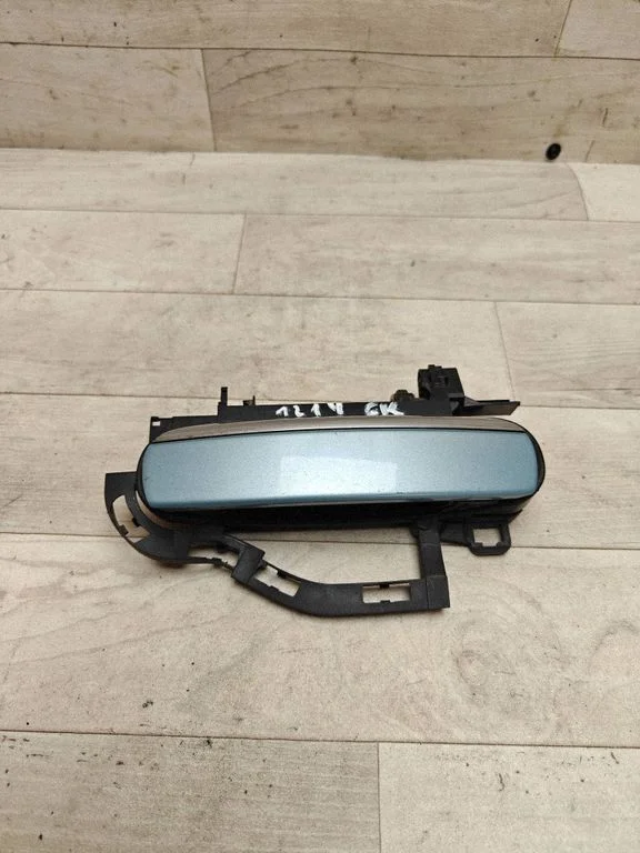 Rear door exterior handle 4F0837885