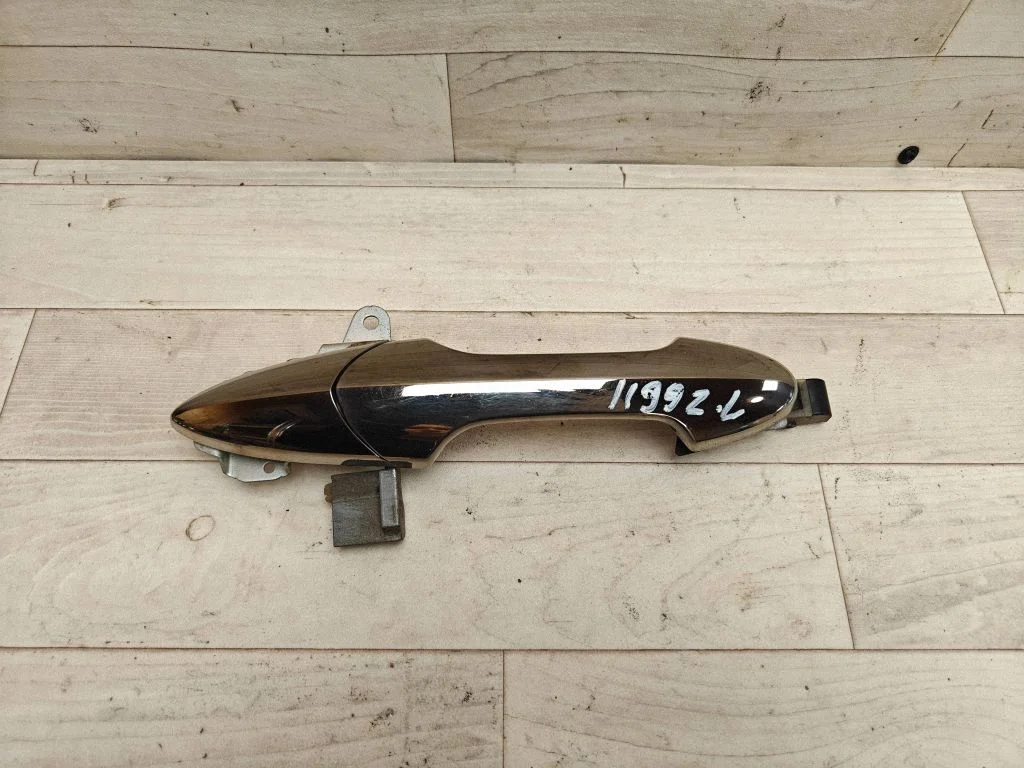 Rear door exterior handle – rear left