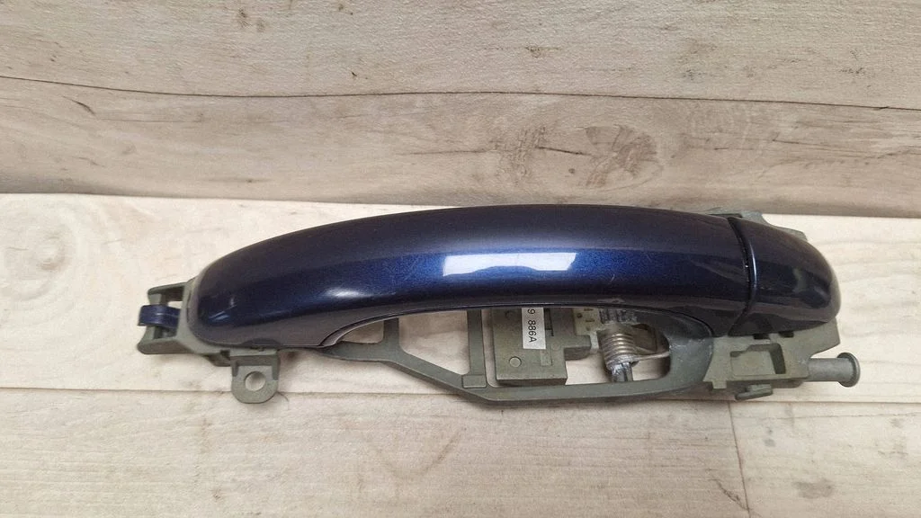 Klamka zewnętrzna drzwi tylnych 7L0839886A