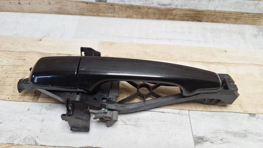 Rear door exterior handle 30663673