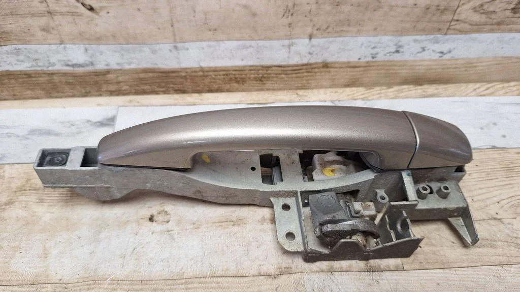 Rear door exterior handle 9682508080