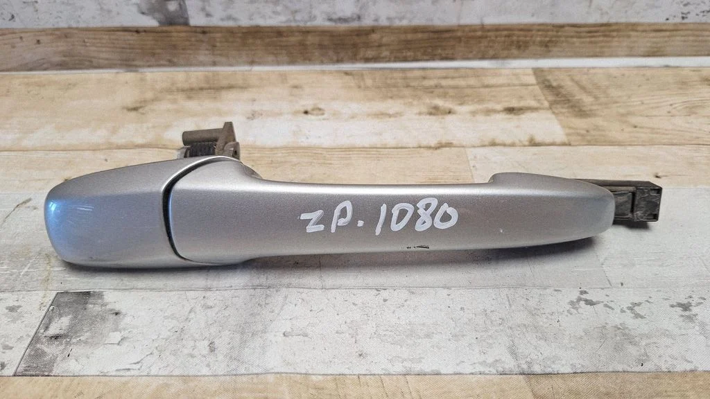 Rear door exterior handle – Mazda 2 (2003-2007)