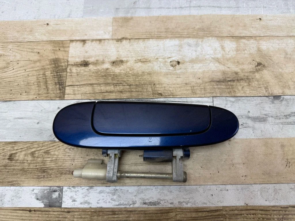 Rear door exterior handle – rear left