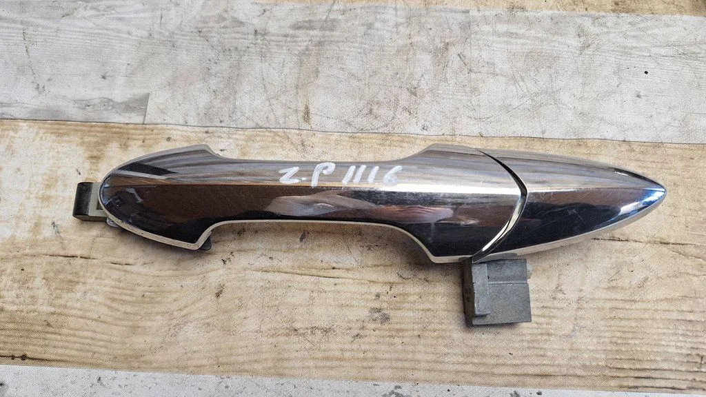 Rear door exterior handle – Honda FR-V (2004-2009)