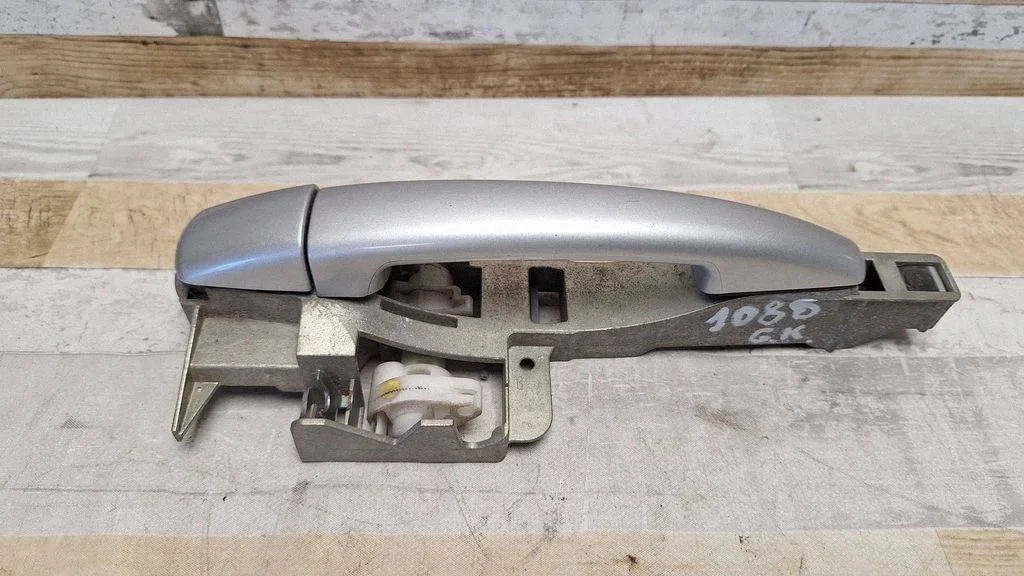 Rear door exterior handle 9680947280