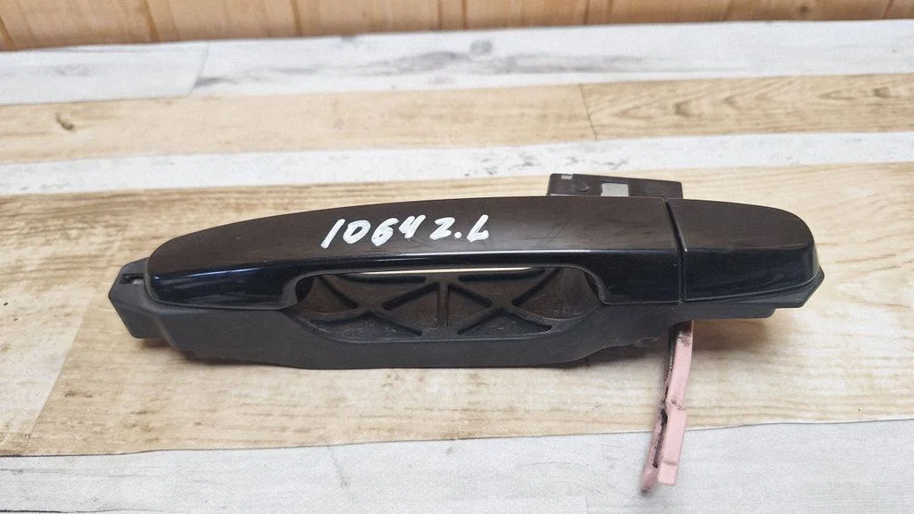 Rear door exterior handle – rear left