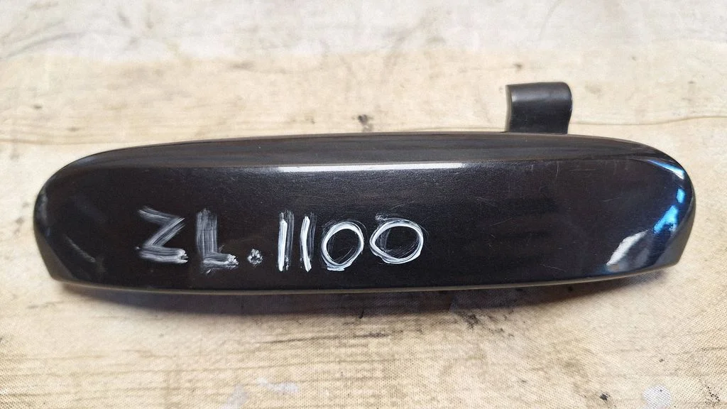 Rear door exterior handle – rear left