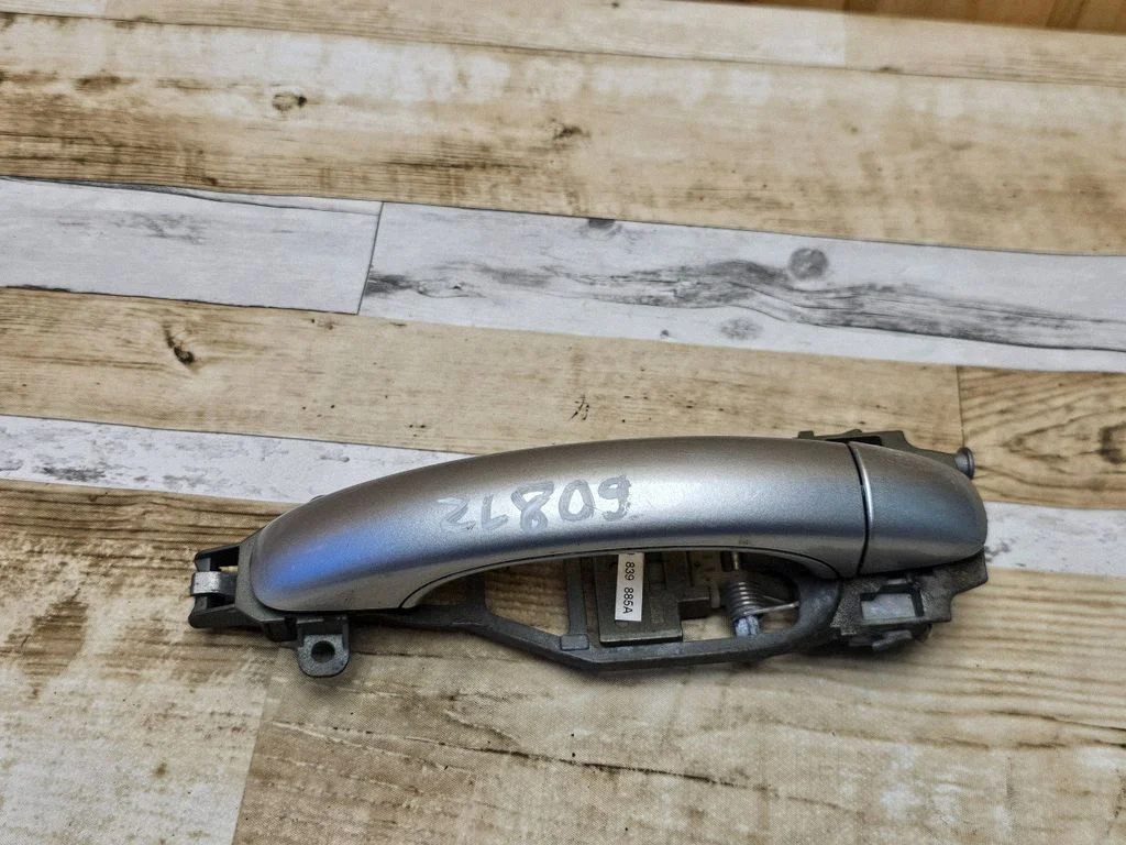 Tagaukse välimine käepide 7L0839885A