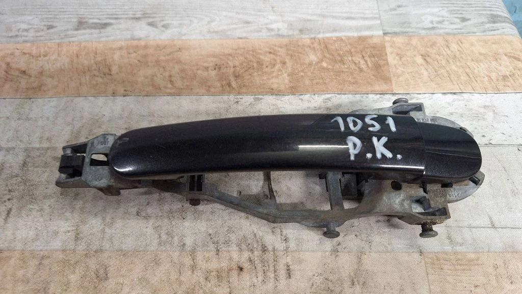 Rear door exterior handle 1Z0839886A