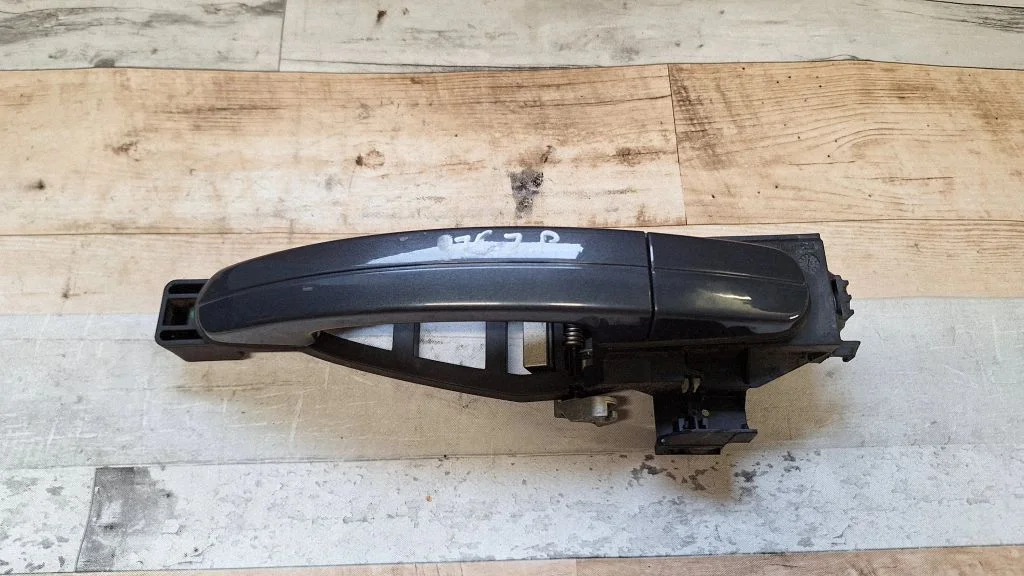 Rear door exterior handle AM51R224A37AA