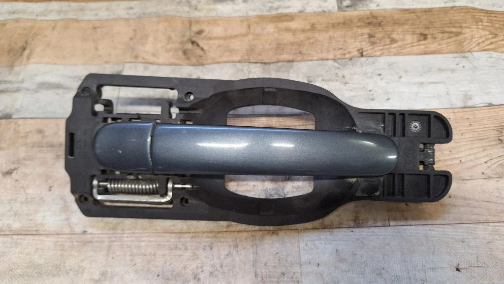 Rear door exterior handle 153352010