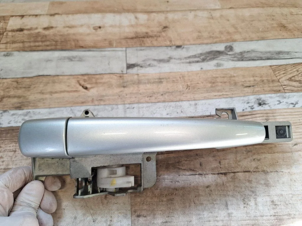 Rear door exterior handle 9680947280