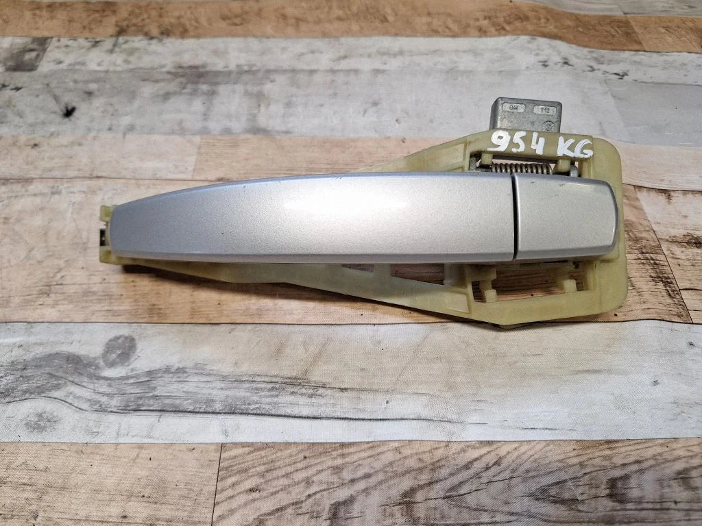 Rear door exterior handle – rear left