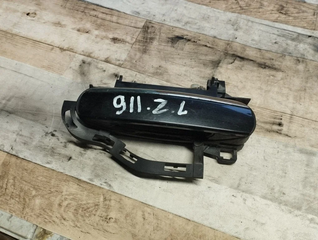Rear door exterior handle – rear left
