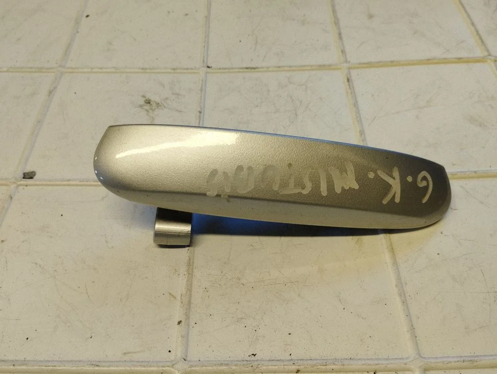 Rear door exterior handle – rear left