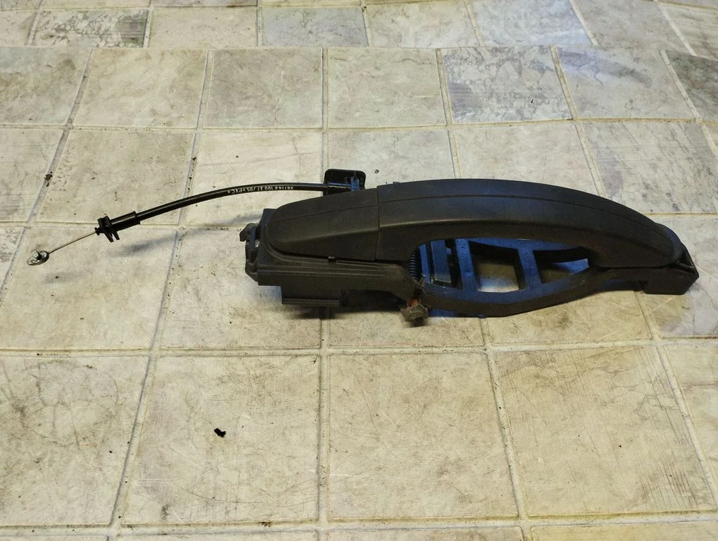 Rear door exterior handle 4M51A266B22