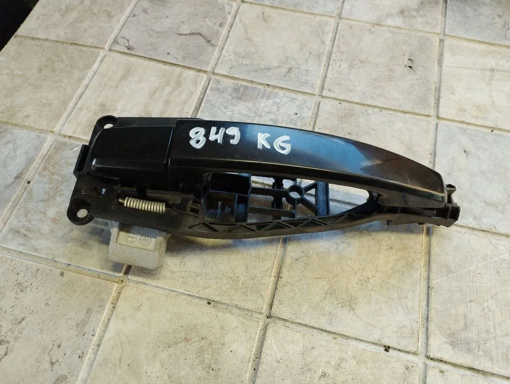 Rear door exterior handle – Opel Astra H (2004-2012)