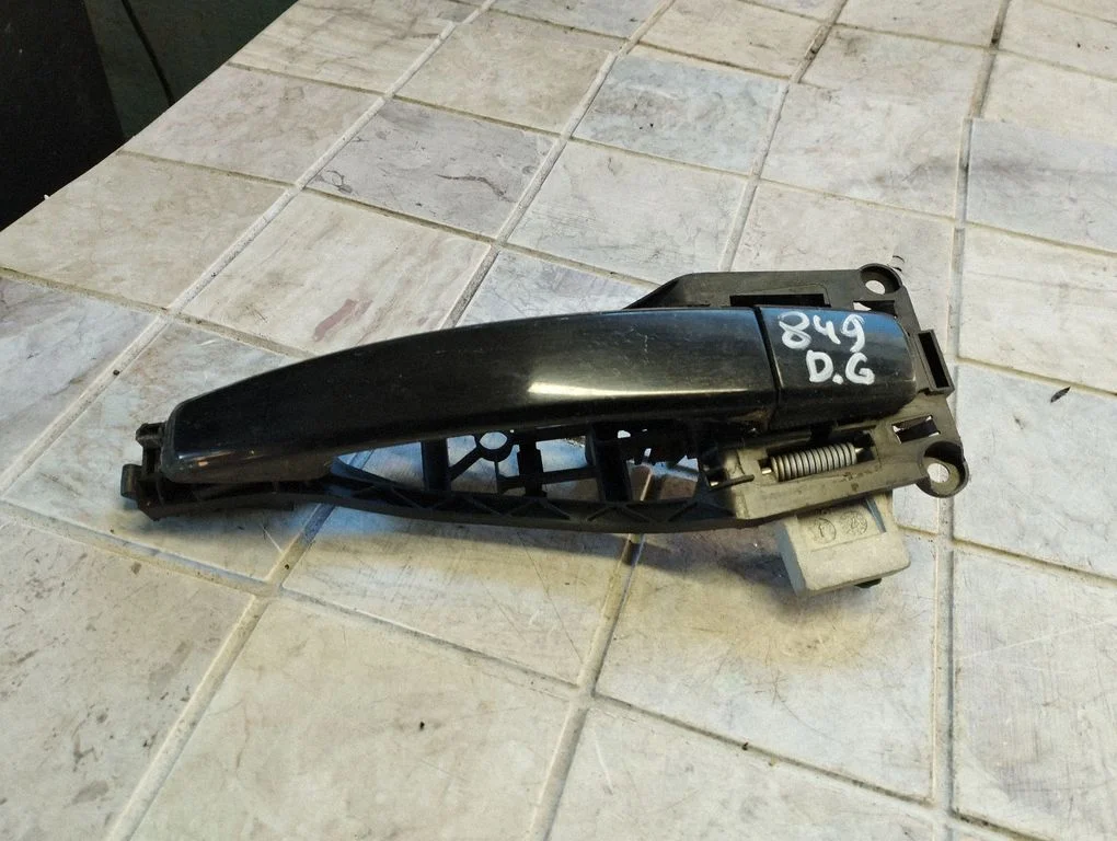Rear door exterior handle – Opel Astra H (2004-2012)