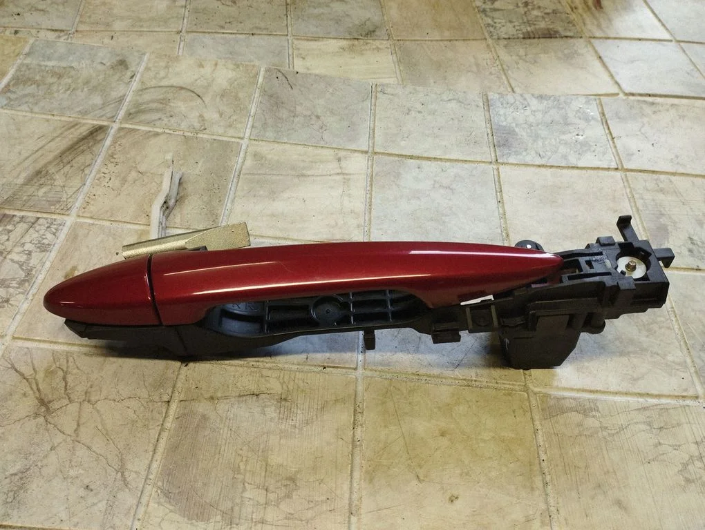 Rear door exterior handle – rear right