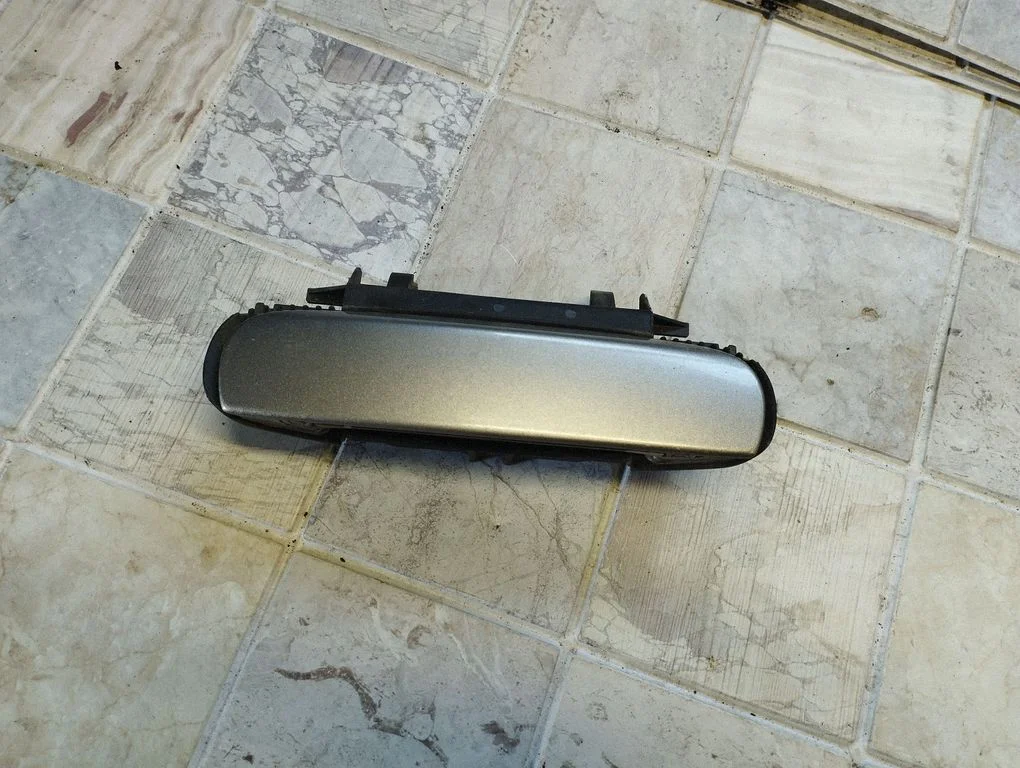 Rear door exterior handle 4B0839885