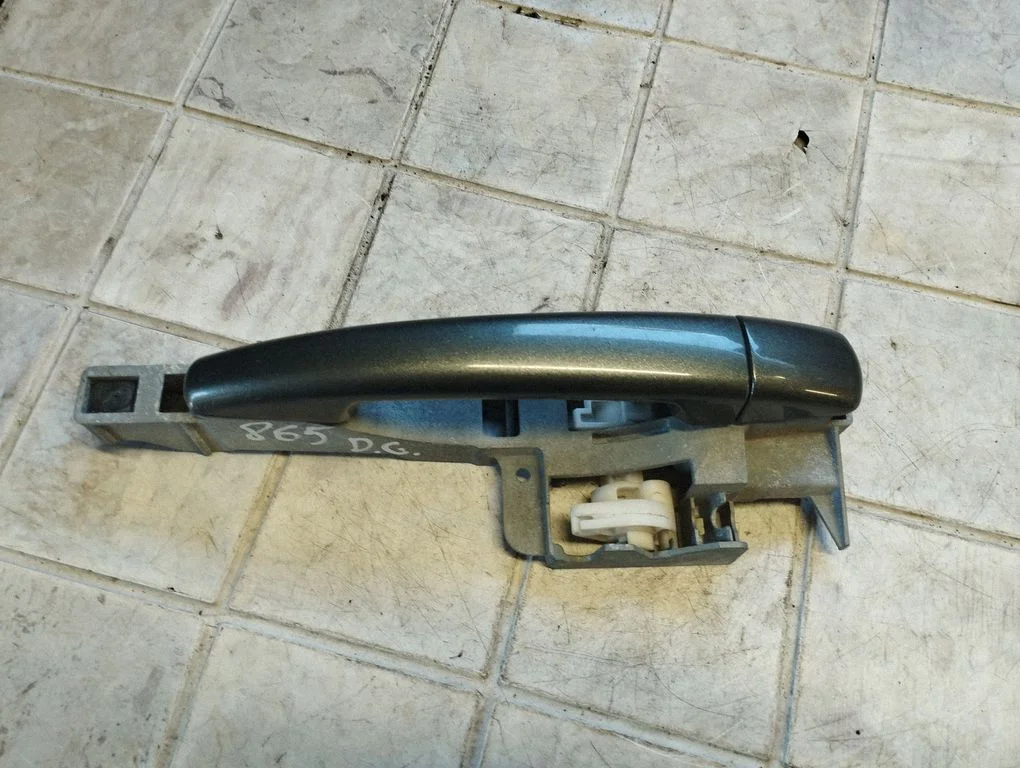 Rear door exterior handle 9653401580