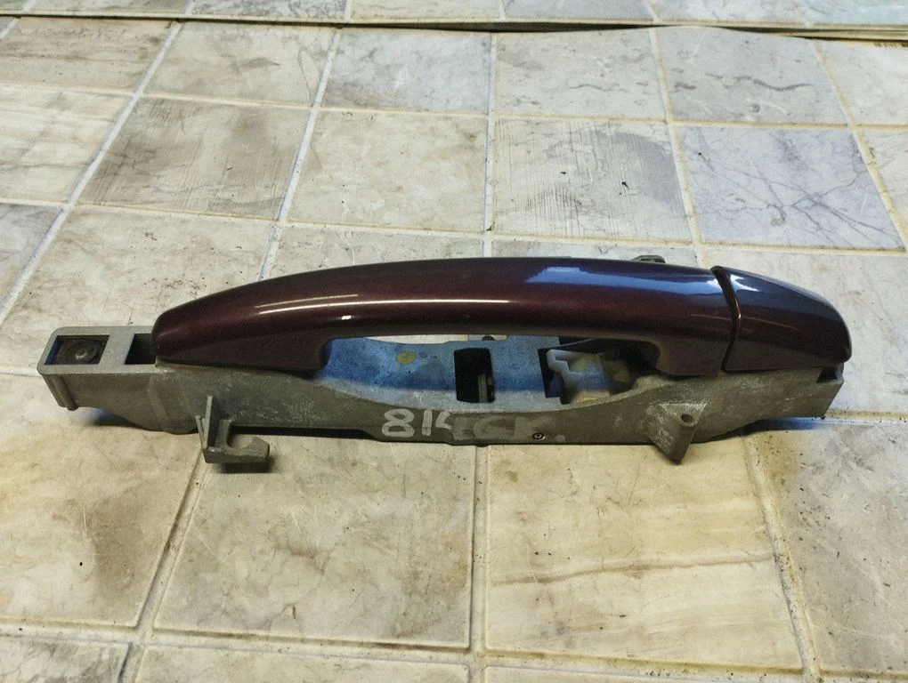 Tagaukse välimine käepide 9653401680