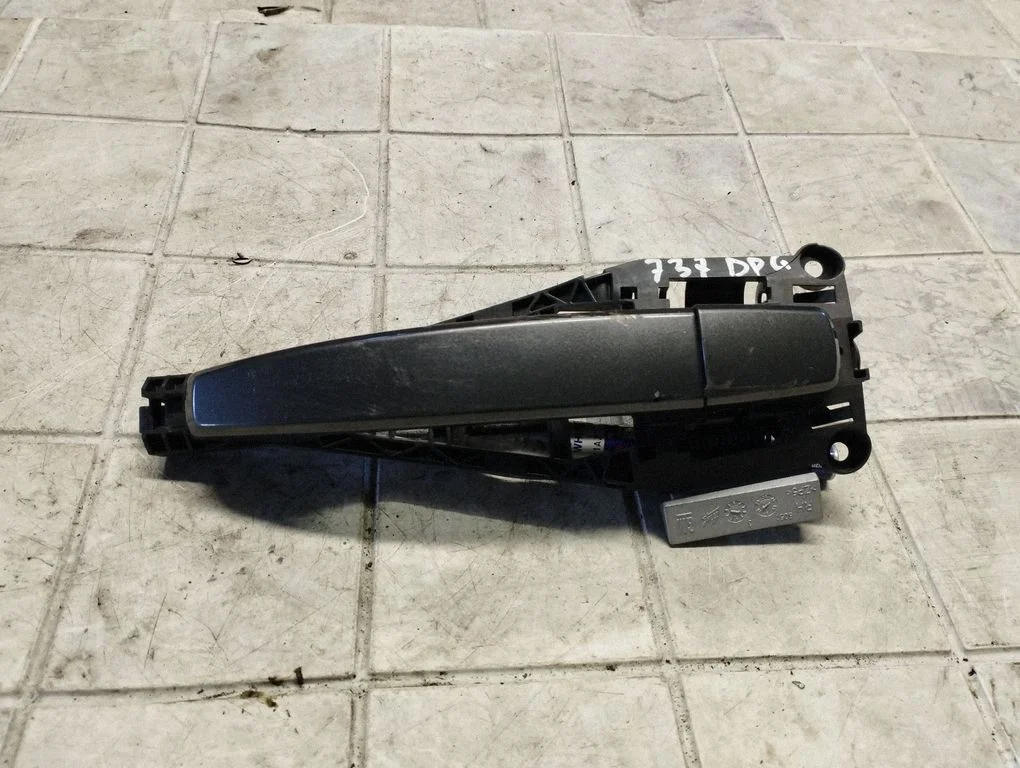 Rear door exterior handle 13503892