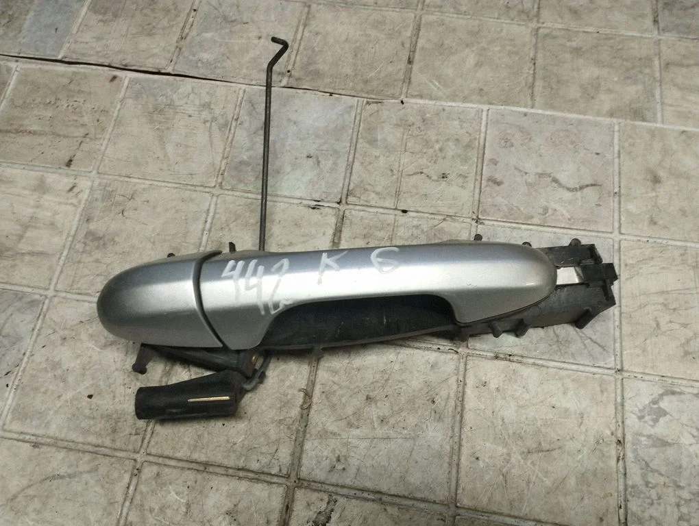 Tagaukse välimine käepide 40263400