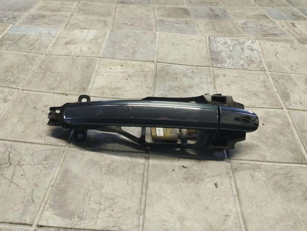 Tagaukse välimine käepide 3D0837885H