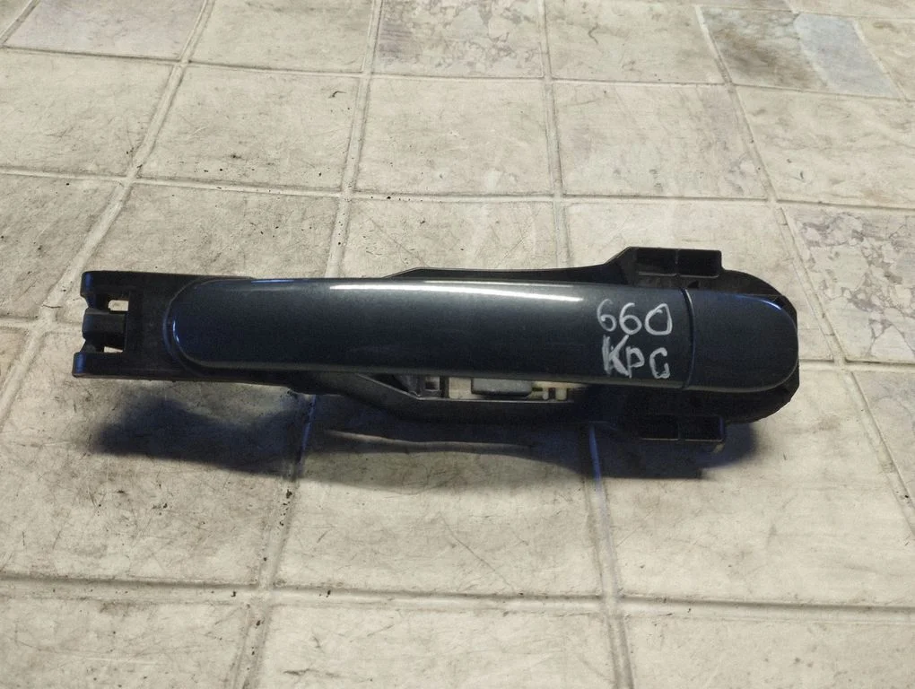 Rear door exterior handle 5P0839885A
