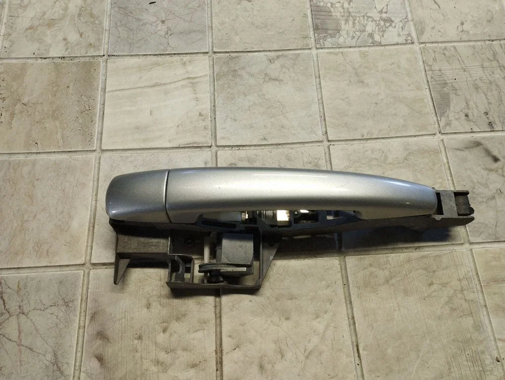 Rear door exterior handle 111671ZP5G1