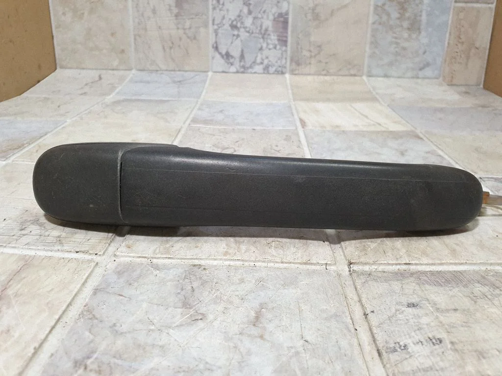 Rear door exterior handle – rear left