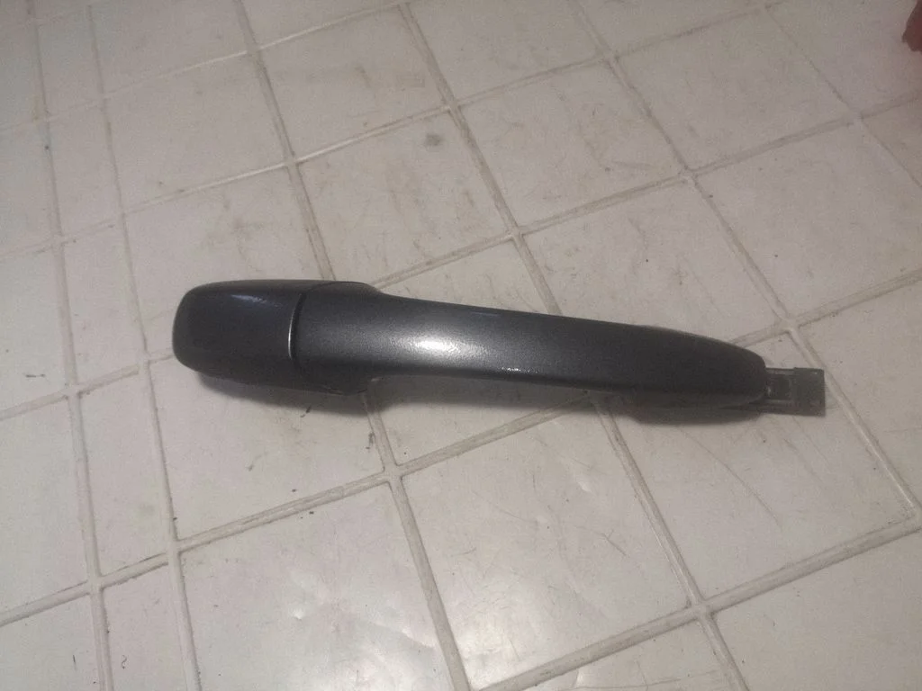 Rear door exterior handle – Mazda 2 (2003-2007)
