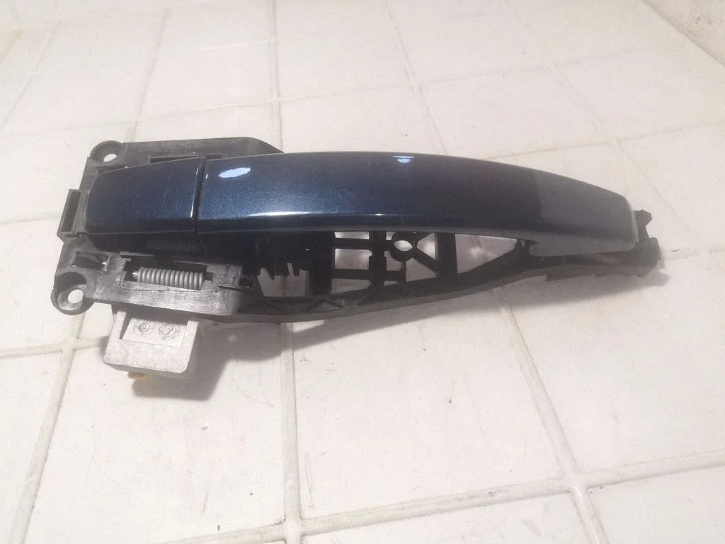 Tagaukse välimine käepide – Opel Zafira C (2011-2019)