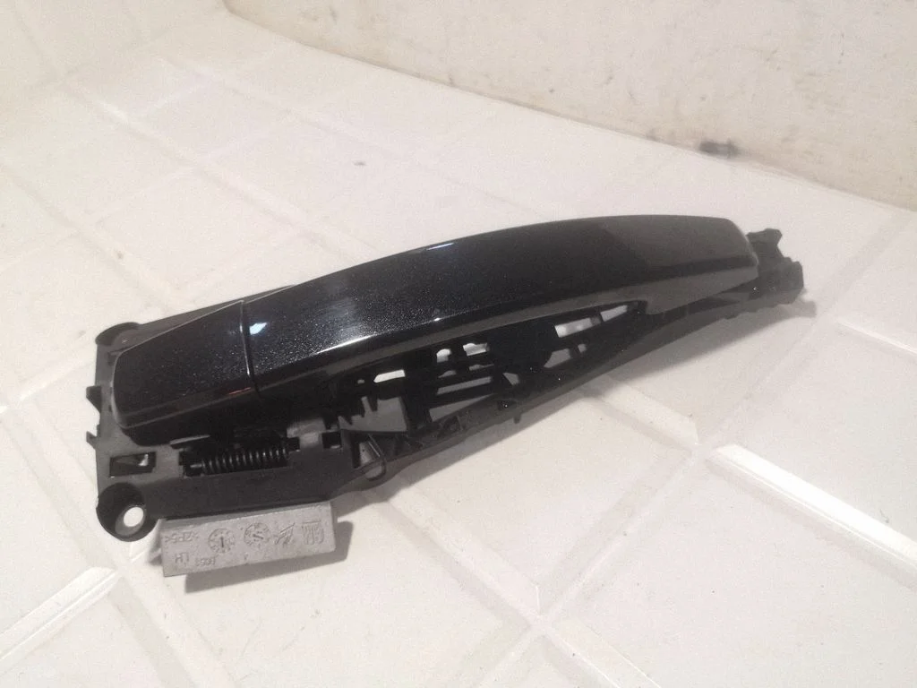 Rear door exterior handle – Opel Insignia A (2008-2017)