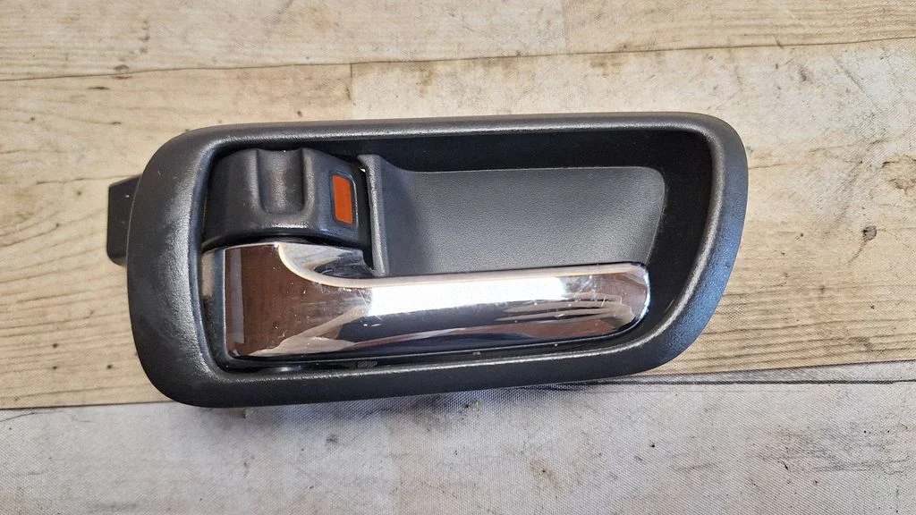 Rear door interior handle 692060F010