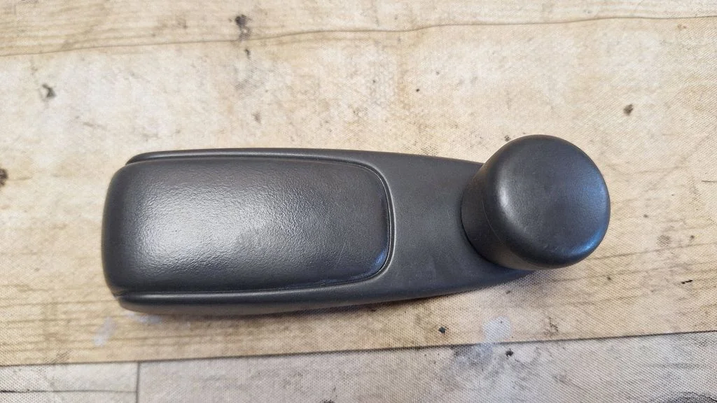 Tagaukse sisemine käepide – Citroen C3 (2005-2010)