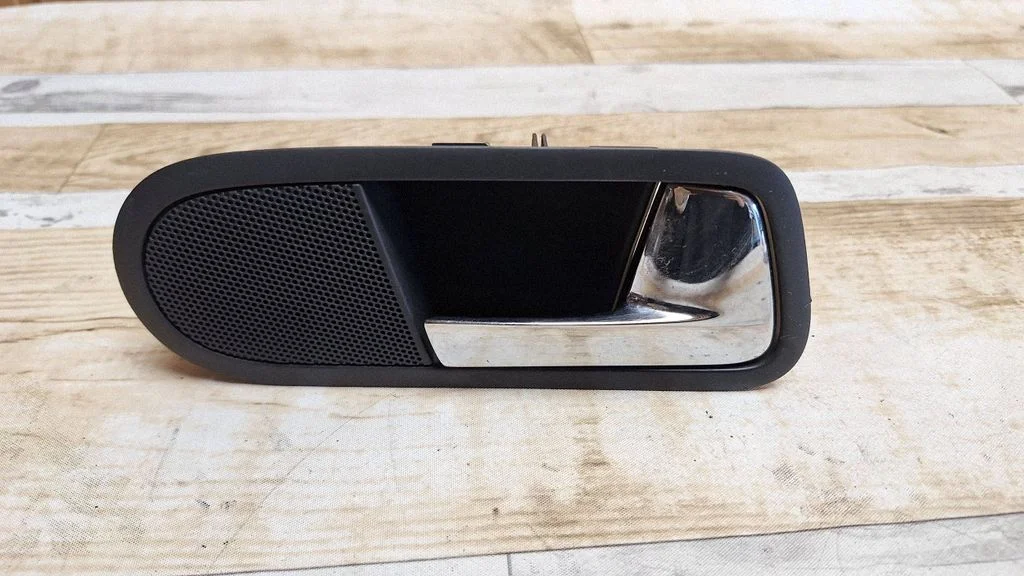 Rear door interior handle 7M3837114