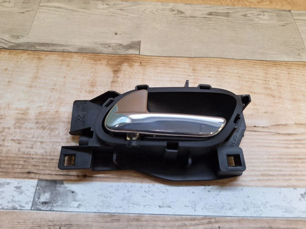 Tagaukse sisemine käepide – Citroen C4 I (2004-2010)