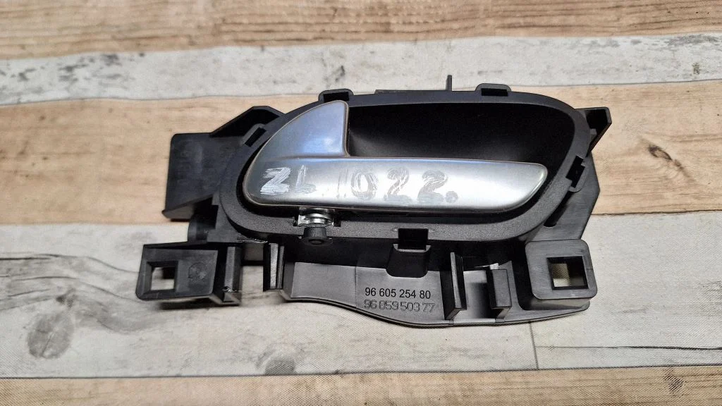 Rear door interior handle – Citroen C5 (2008-2016)